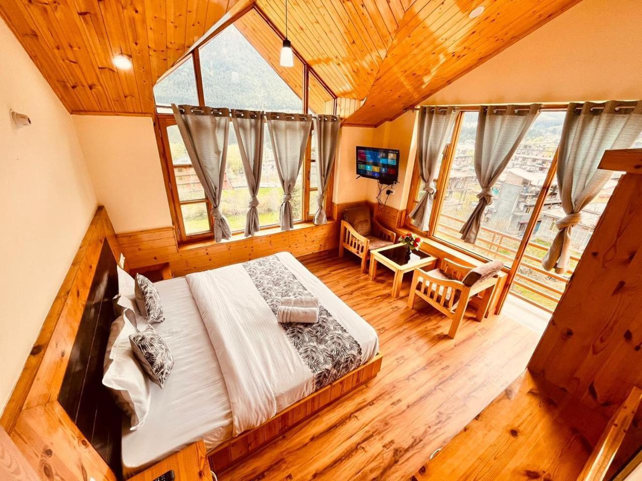 ホテル The Rohtang Chalet Manāli エクステリア 写真